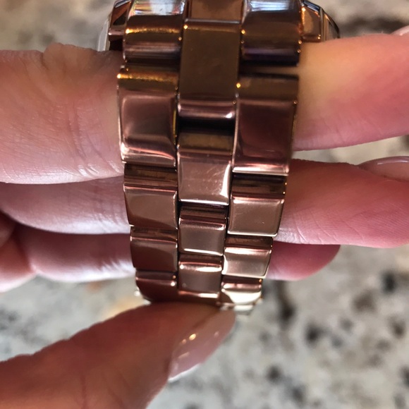 Marc by Marc Jacobs Henry Chrono Rose Gold Watch - Picture 7 of 9